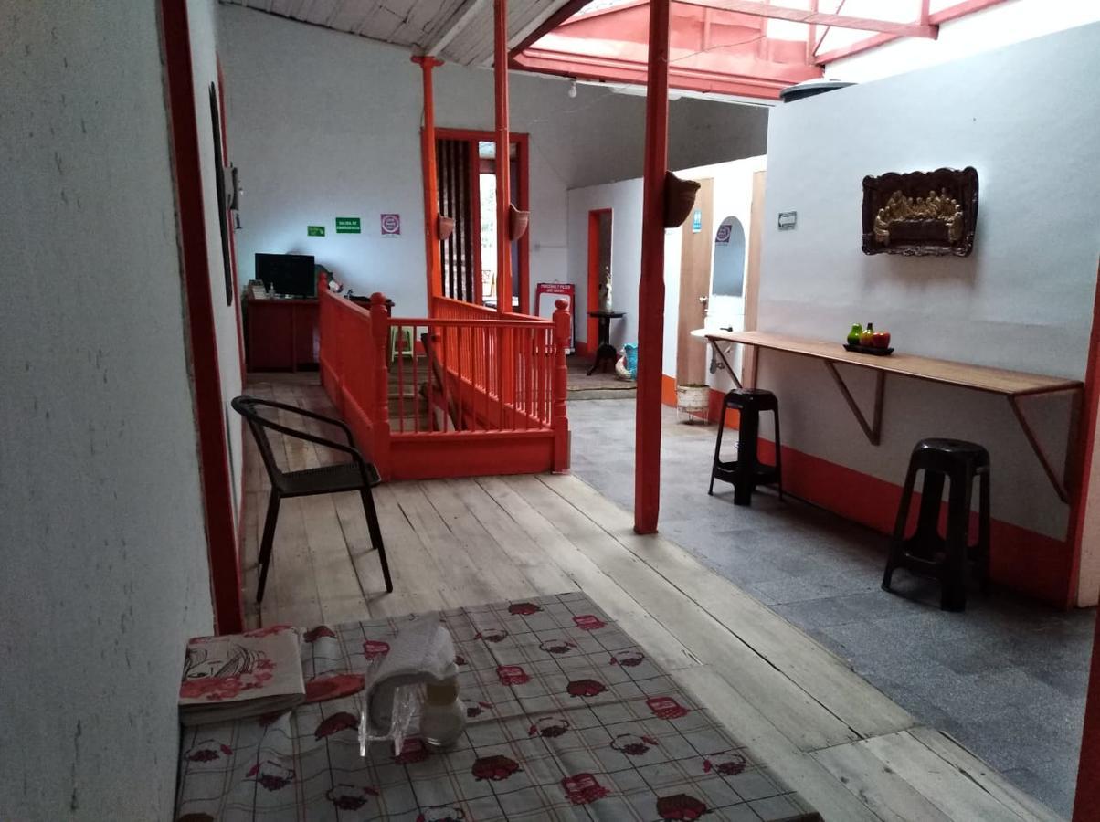 Hostal خاردين المظهر الخارجي الصورة